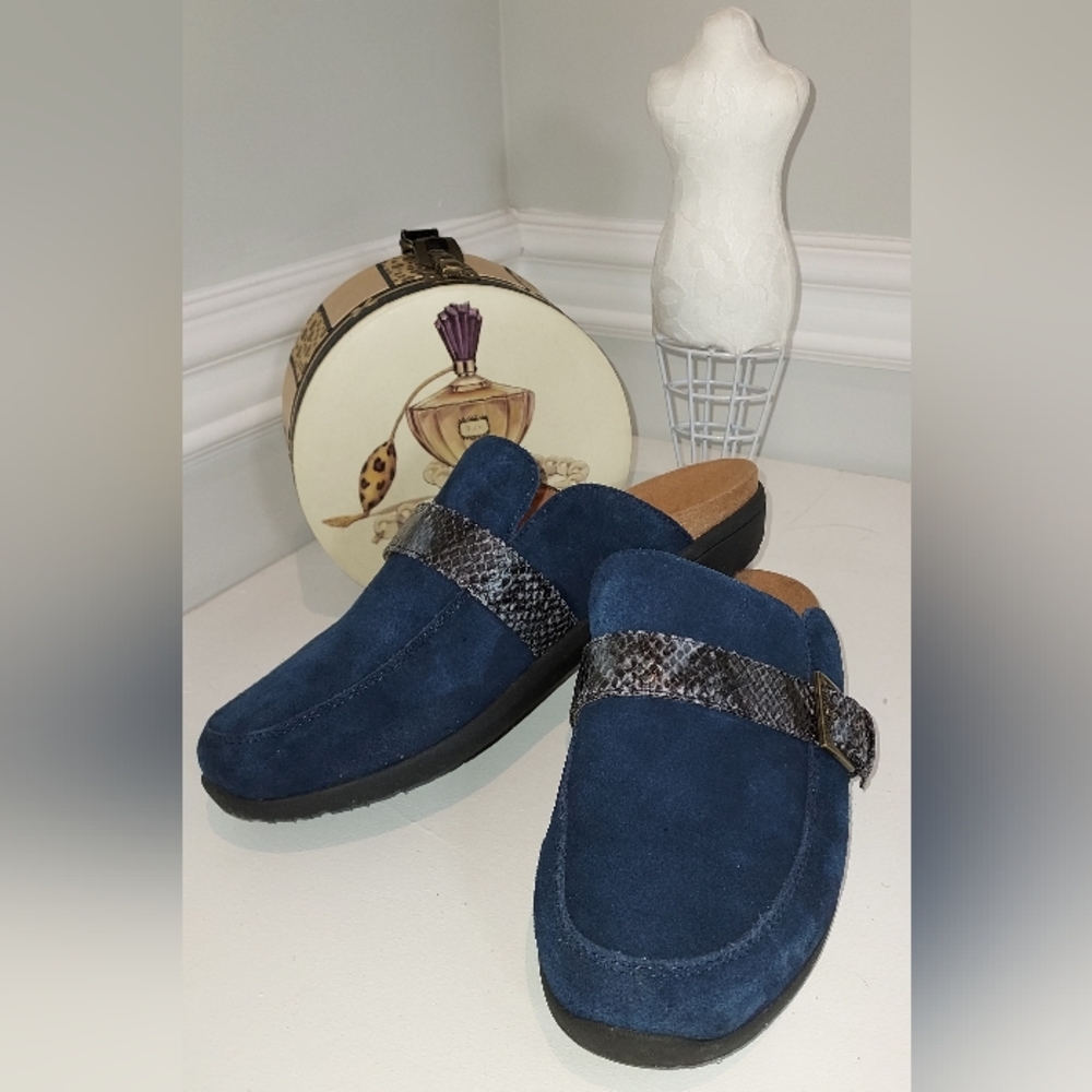 Vionic Blue Mule With Snake Print Strap - image 1